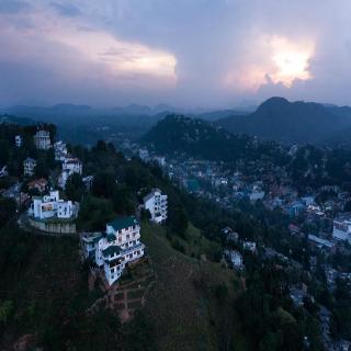Hill Paradise Hanthana