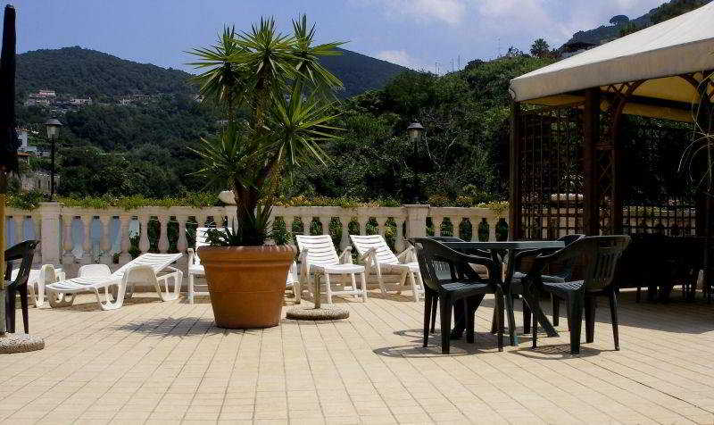 Il Nespolo, Ischia