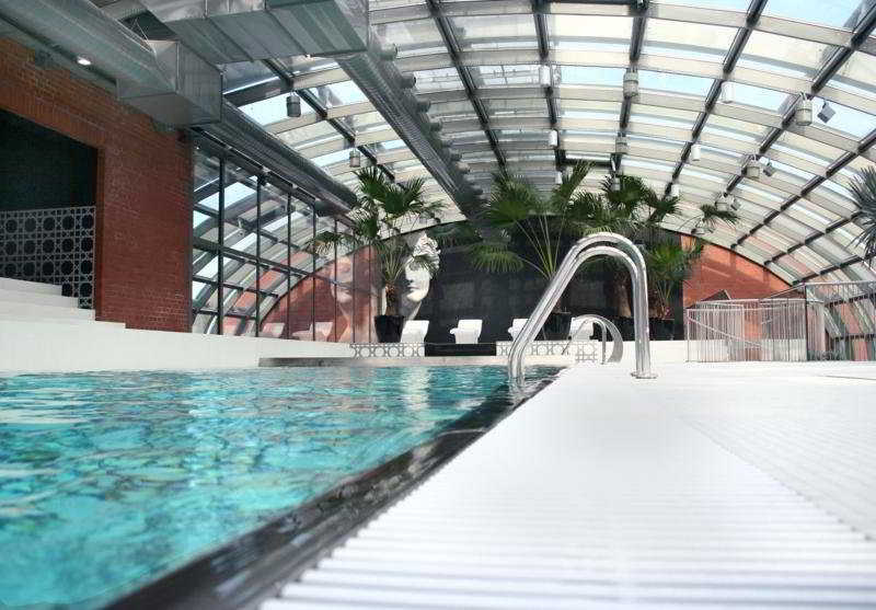 Pool
 di City Park Hotel & Residence