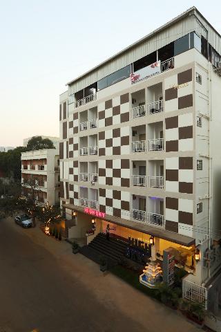 Premier Suites Business Hotel