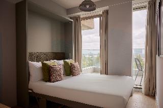 Room Room
