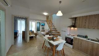 Argiri Apartments & Suites