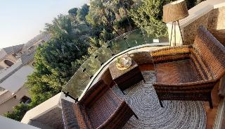 Zen Pyramids Luxury Villa