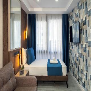 Cosi̇nus Ai̇rport Hotel