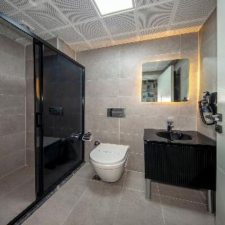 Cosi̇nus Ai̇rport Hotel
