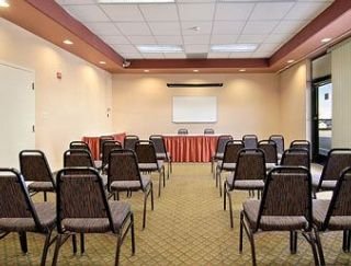 Conferences
 di Days Hotel Oakland Airport