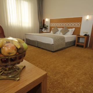 Met Gold Hotel