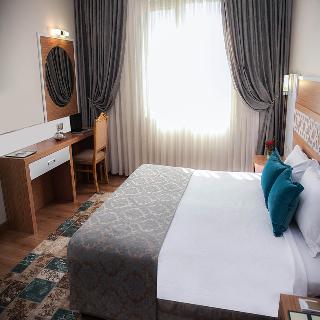 Met Gold Hotel