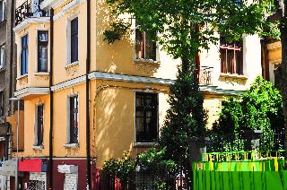 Lopera Guest House