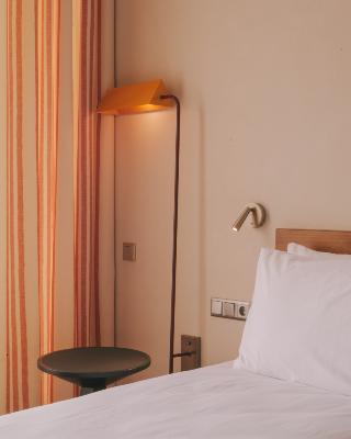 Room Room