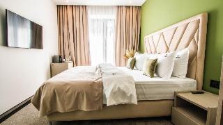 Central Carol Aparthotel