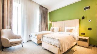 Central Carol Aparthotel