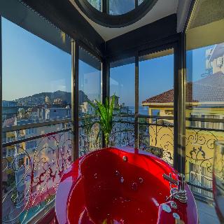 Ari̇a Ri̇va Apart Hotel