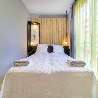 Ari̇a Ri̇va Apart Hotel