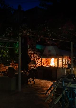 Aigaio View Studios & Rooms