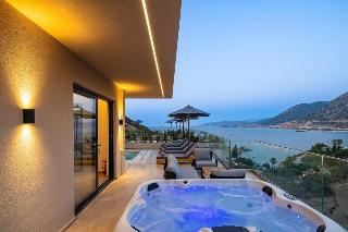 Celeste Bali Suites