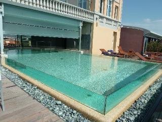 Pool
 di NH Grand Hotel Palazzo