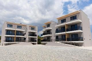 Calma Luxury Suites
