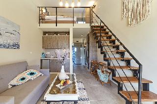 Flamingo View Suites & Villas
