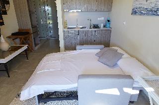Flamingo View Suites & Villas