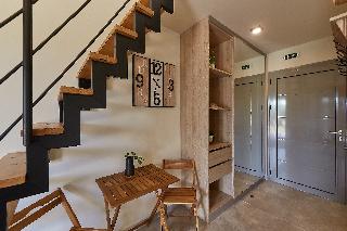 Flamingo View Suites & Villas