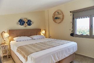 Flamingo View Suites & Villas