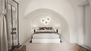You And Me Suites Oia