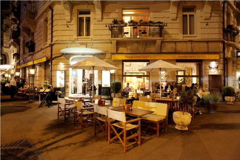 Restaurant
 di Ambassador a l'Opera