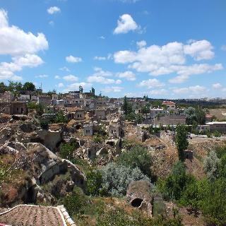 Dilek Tepesi Cave Hotel