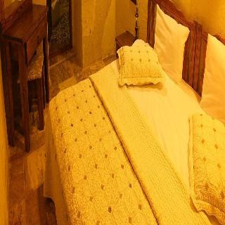 Dilek Tepesi Cave Hotel