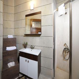 Dilek Tepesi Cave Hotel