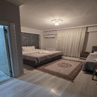 Aks Royal Otel