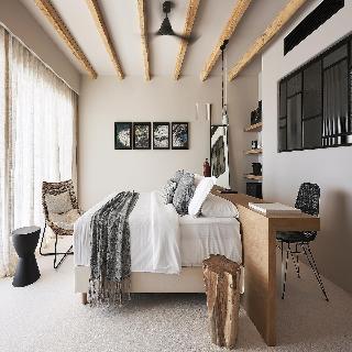 Cave Suites