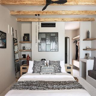 Cave Suites