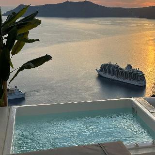 Dagaz Suites