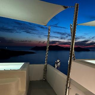 Dagaz Suites