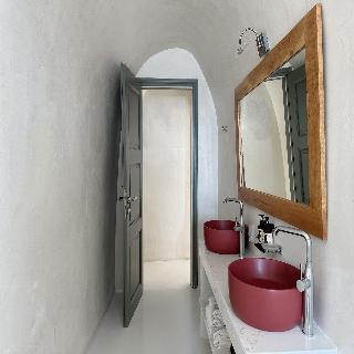 Dagaz Suites