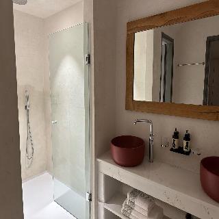 Dagaz Suites