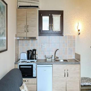 Agnanti Hotel & Apartments