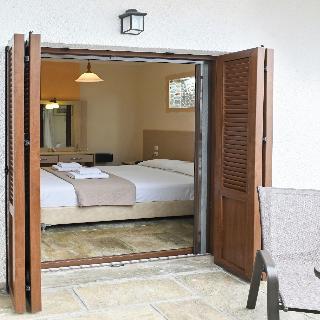Agnanti Hotel & Apartments