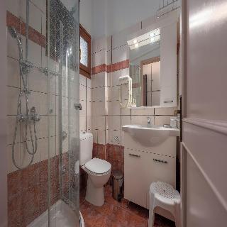 Agnanti Hotel & Apartments