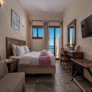 Agnanti Hotel & Apartments