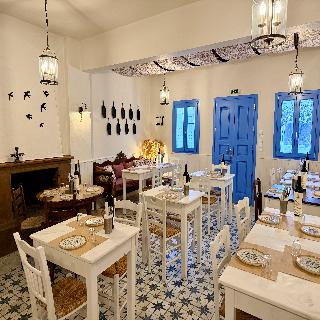 White Pearl Laokasti Suites