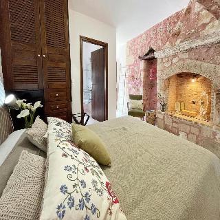 Four Seasons Of Bliss At Sohora Hotel