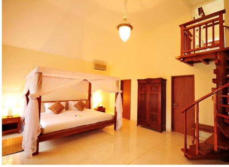 Room thumbnail 2