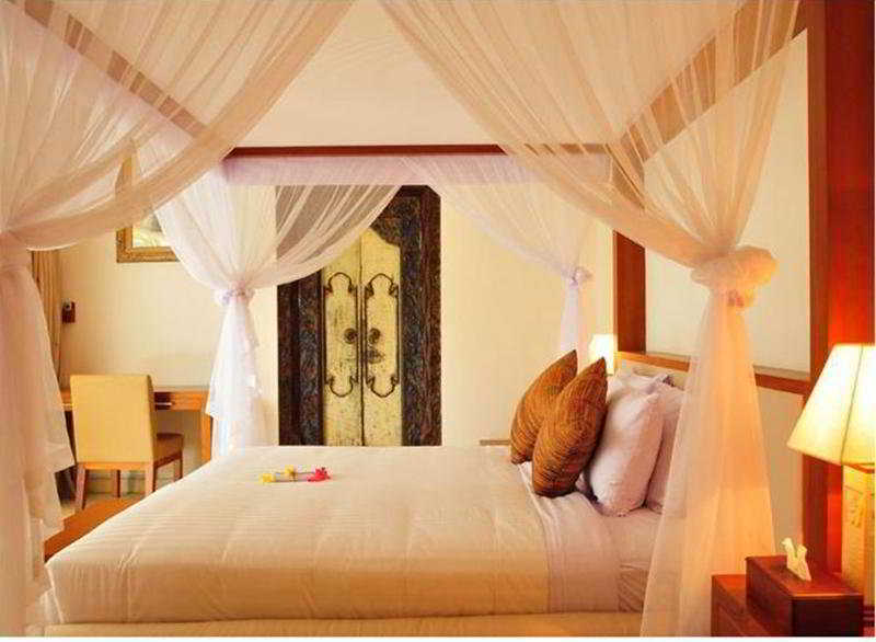 Room thumbnail 3