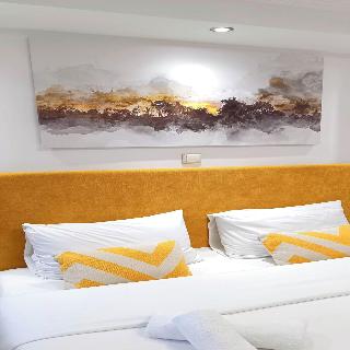 Apeiron Acropolis Suites