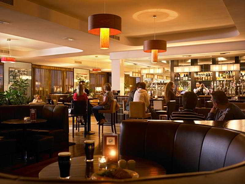 Carlton Hotel Dublin Airport - Bar