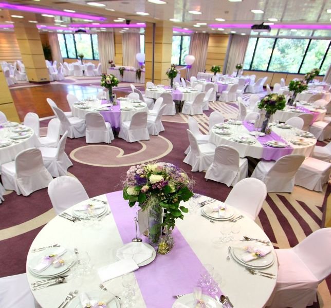 Sports and Entertainment
 di Antunovic Zagreb