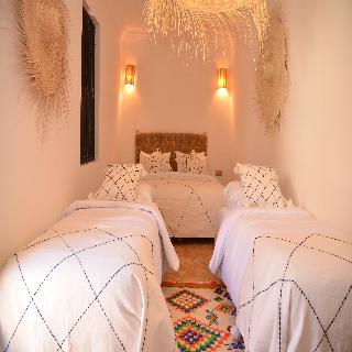RIAD AYANA